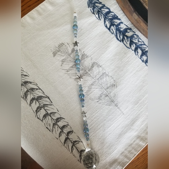 NEW! BEAUTIFUL HANDMADE CRYSTAL & STARFISH SUNCATCHER - Picture 2 of 5